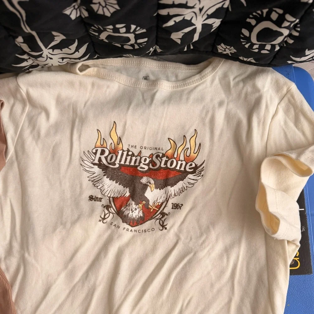 NWOT Cotton On Cropped Graphic Tee and Ribbed Shirt - Picture 3 of 4